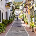 Precioso Apartamento En Pleno Centro De Marbella Y Segunda Linea De Mar Reserva Ahora Por Semanas O Mas Con Una Oferta Inmejorable