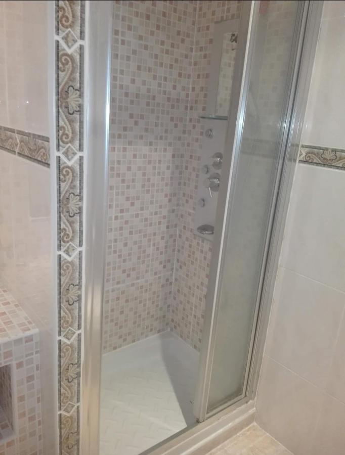 Precioso Apartamento En Pleno Centro De Y Segunda Linea De Mar Reserva Ahora Por Semanas O Mas Con Una Oferta Inmejorable Lejlighed